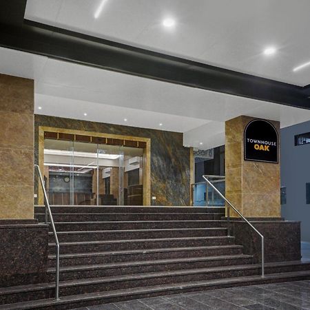 ואדודרה Clubhouse Hotel Raajpath מראה חיצוני תמונה
