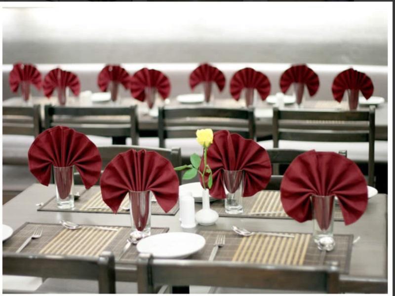 ואדודרה Clubhouse Hotel Raajpath מראה חיצוני תמונה